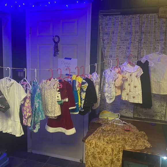 Baby clothes 0-2T GENTLY USED SOME NEW! - Picture 15 of 16